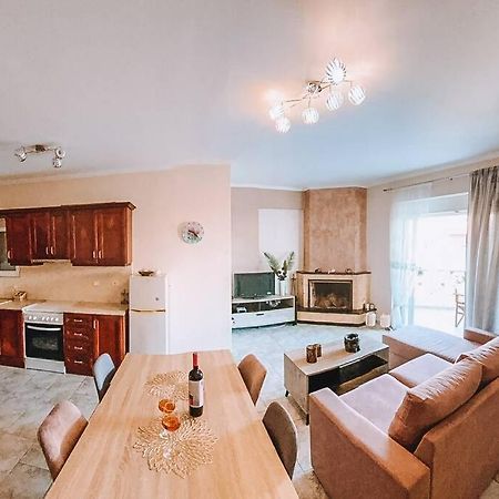 Picolla Casa Apartment Ксилокастрон Екстериор снимка